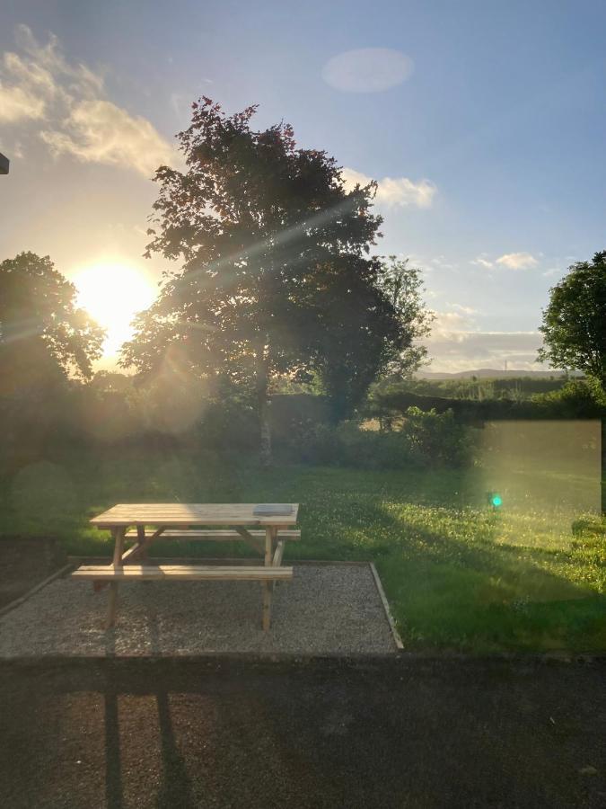 Lily's - 3 Bedroom Country With Large Garden Ferienhaus